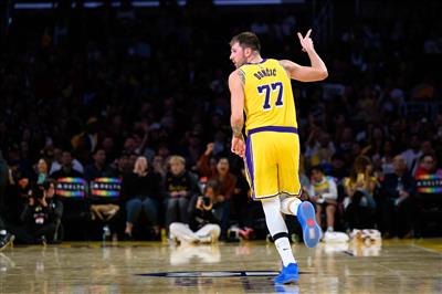 Muss Doncic 50 Punkte holen? ESPN prognostizierte Gewinnquote: Lakers 48,4 %, Kings 51,6 %