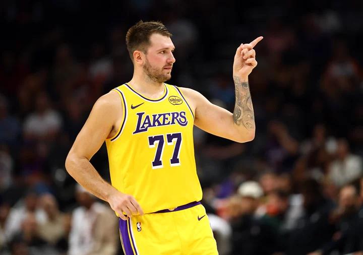 Beide werden wärmer! Doncic erzielte 24 Punkte und 12 Assists, Reeves hatte effiziente 31+7